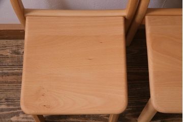 中古　飛騨産業　キツツキ　KF205B　ビーチ材　キッズスタッキングチェア2脚セット(子供椅子)(R-038173)