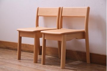 中古　飛騨産業　キツツキ　KF205B　ビーチ材　キッズスタッキングチェア2脚セット(子供椅子、キッズチェア)(R-038174)