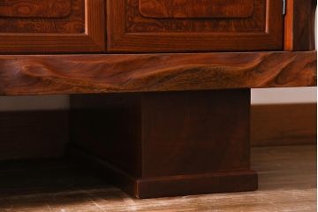 中古　特大　総欅(ケヤキ)玉杢　漆塗り　威風堂々とした佇まいが魅力の飾り棚(茶棚)(定価約350万円)(R-038176)