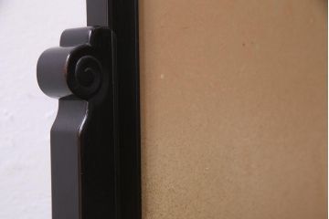 アンティーク家具　黒檀(コクタン)材　漆塗り　透かし彫りが目を引く衝立(パーテーション、仕切り)(R-038177)