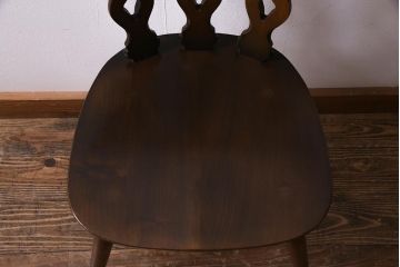 ヴィンテージ家具　イギリスビンテージ　ERCOL(アーコール)　上品な佇まいのシスルバックチェア(ダイニングチェア、椅子)(R-038180)