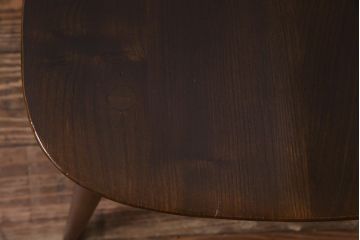 ヴィンテージ家具　イギリスビンテージ　ERCOL(アーコール)　上品な佇まいのシスルバックチェア(ダイニングチェア、椅子)(R-038180)