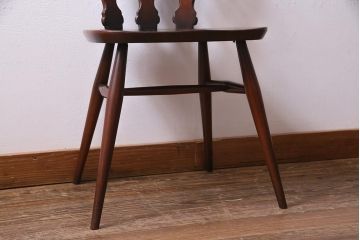 ヴィンテージ家具　イギリスビンテージ　ERCOL(アーコール)　上品な佇まいのシスルバックチェア(ダイニングチェア、椅子)(R-038181)