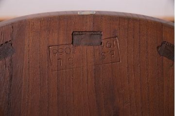 ヴィンテージ家具　イギリスビンテージ　ERCOL(アーコール)　上品な佇まいのシスルバックチェア(ダイニングチェア、椅子)(R-038184)