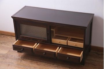 中古　リメイク　北海道民芸家具　モールガラスが入ったローボード(テレビ台、収納棚、サイドボード)(R-038188)