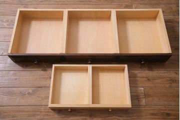 中古　リメイク　北海道民芸家具　モールガラスが入ったローボード(テレビ台、収納棚、サイドボード)(R-038188)