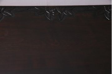 ヴィンテージ家具　伝統工芸　軽井沢彫り　繊細な花の彫刻が目を引く座卓(センターテーブル、ビンテージ)(R-038189)