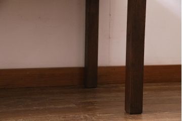 レトロ家具　シンプルなデザインが魅力のローテーブル(センターテーブル)(R-038190)