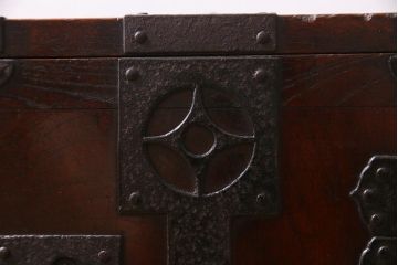 アンティーク家具　古民具・骨董　三方ケヤキ材　江戸明治期　味わい深い佇まいの船箪笥(舟箪笥、掛硯型、懸硯型、小引き出し)