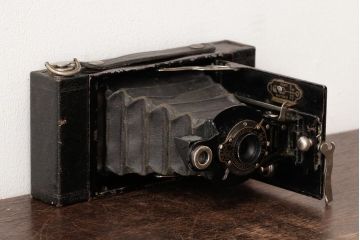アンティーク雑貨　Kodak(イーストマンコダック)　NO.2 BROWNIE(ブローニー)　クラシックカメラ(蛇腹カメラ)(R-038192)