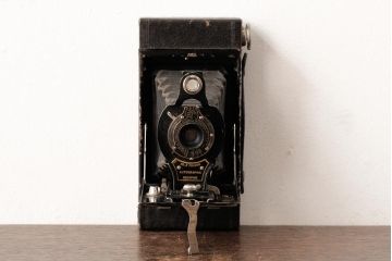 アンティーク雑貨　Kodak(イーストマンコダック)　NO.2 BROWNIE(ブローニー)　クラシックカメラ(蛇腹カメラ)(R-038192)