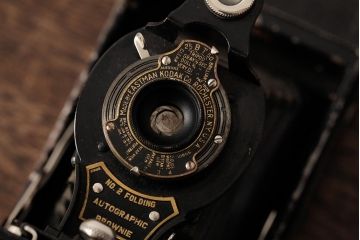 アンティーク雑貨　Kodak(イーストマンコダック)　NO.2 BROWNIE(ブローニー)　クラシックカメラ(蛇腹カメラ)(R-038192)
