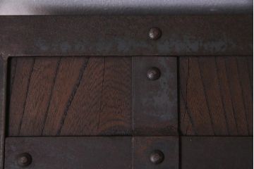 アンティーク雑貨　民芸家具　総ケヤキ材　重厚な雰囲気が魅力的な収納箱(銭箱、千両箱)(R-038197)