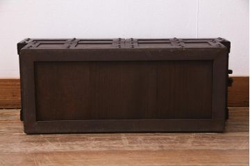 アンティーク雑貨　民芸家具　総ケヤキ材　重厚な雰囲気が魅力的な収納箱(銭箱、千両箱)(R-038197)