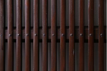 アンティーク建具　和製アンティーク　ダイヤ・結霜ガラス　レトロなガラス入りの格子戸2枚セット(ガラス帯戸、引き戸、建具)(R-038198)