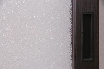 アンティーク建具　和製アンティーク　大判のダイヤガラスが魅力のガラス戸1枚(R-038199)