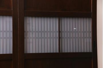 アンティーク建具　和製アンティーク　すりガラス入り　凛とした雰囲気が魅力的な格子帯戸4枚セット(板戸、引き戸、建具)(R-038200)