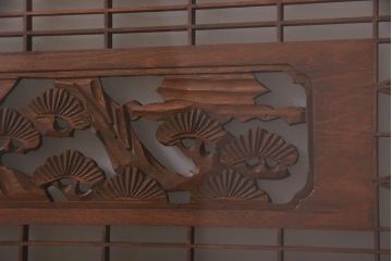 アンティーク建具　繊細な組子と鶴と松の彫刻が美しい欄間(明り取り、両面ガラス)(R-038205)