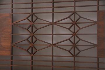 アンティーク建具　繊細な組子と鶴と松の彫刻が見事な欄間(明り取り、両面ガラス)(R-038206)