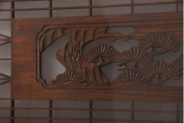 アンティーク建具　繊細な組子と鶴と松の彫刻が見事な欄間(明り取り、両面ガラス)(R-038206)