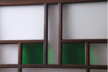 アンティーク建具　大正期　当時物色ガラス入り　表情豊かなガラス戸2枚セット(引き戸、建具)(R-038207)