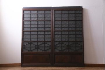 アンティーク建具　腰板ケヤキ材　ダイヤガラス入り　珍しい桟のデザインのガラス戸2枚セット(引き戸、建具)(R-038209)