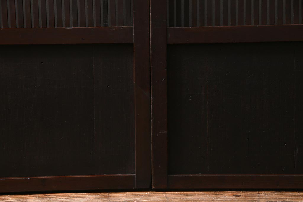 アンティーク建具　明治期　味わいのある木肌が魅力の格子戸2枚セット(引き戸、建具)(R-038212)