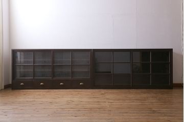 ラフジュ工房オリジナル　ヒノキ無垢材・ヒバ材　当店オリジナルガラス　ノスタルジックな雰囲気漂う重ね戸棚(食器棚、収納棚)(R-038213)