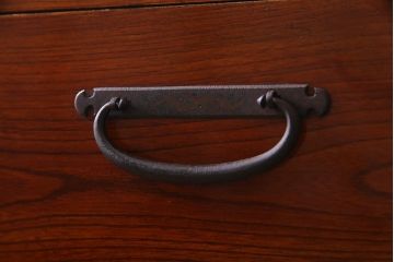 アンティーク家具　和製アンティーク　上手物　前面・共縁ケヤキ材　象嵌金具　漆塗りが美しい上品な重ね箪笥(衣装箪笥、和タンス)(R-038220)