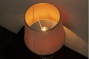 アンティーク雑貨　フランスアンティーク　ブルーのガラスが美しいテーブルランプ(卓上ランプ、スタンドライト)(R-038223)