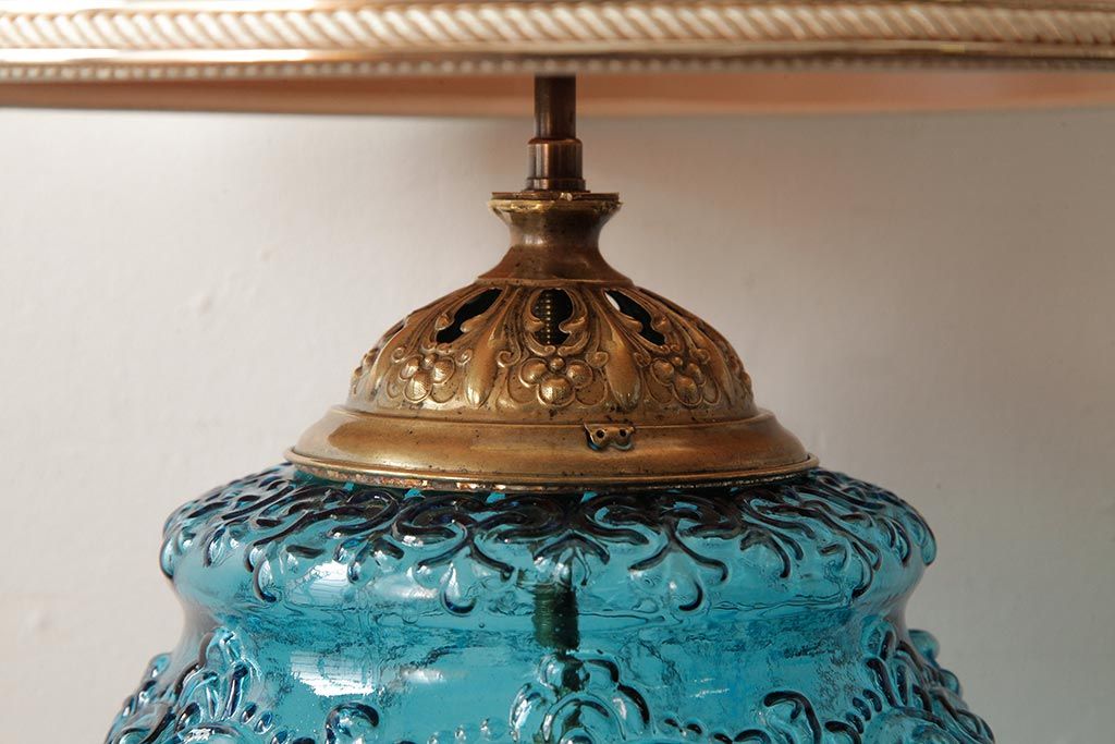 アンティーク雑貨　フランスアンティーク　ブルーのガラスが美しいテーブルランプ(卓上ランプ、スタンドライト)(R-038223)