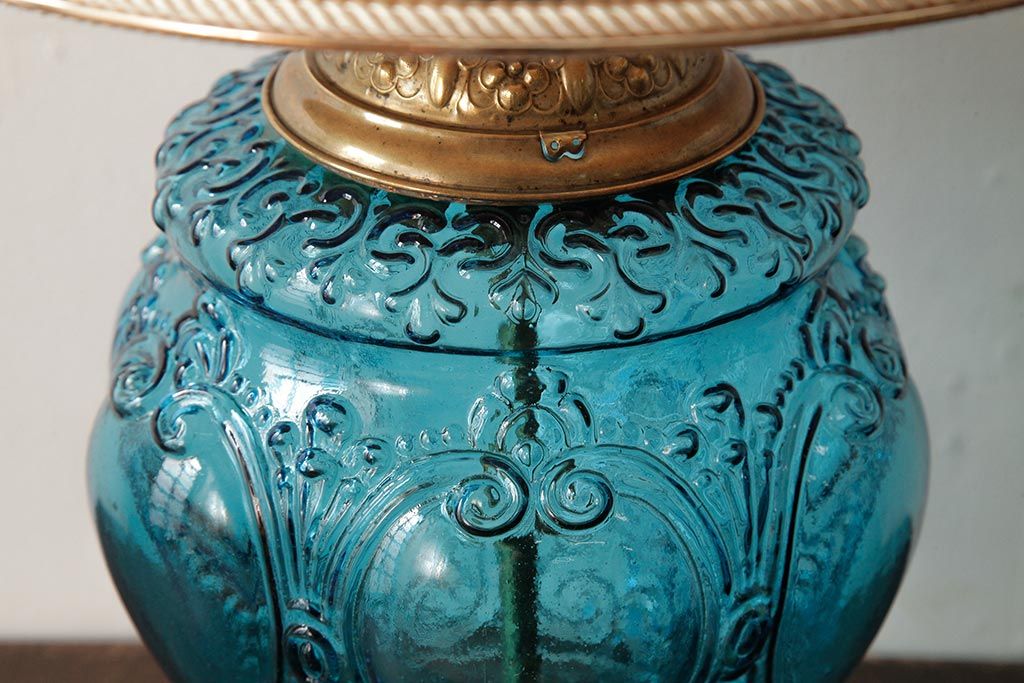 アンティーク雑貨　フランスアンティーク　ブルーのガラスが美しいテーブルランプ(卓上ランプ、スタンドライト)(R-038223)