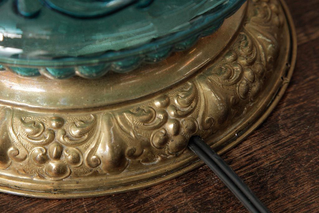 アンティーク雑貨　フランスアンティーク　ブルーのガラスが美しいテーブルランプ(卓上ランプ、スタンドライト)(R-038223)