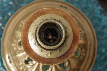 アンティーク雑貨　フランスアンティーク　ブルーのガラスが美しいテーブルランプ(卓上ランプ、スタンドライト)(R-038223)