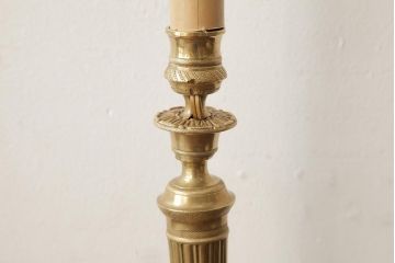 アンティーク照明　フランスアンティーク　真鍮製　上品なデザインのテーブルランプ(スタンドライト、卓上照明)(R-038224)