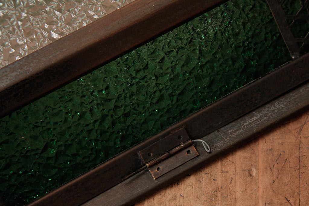 アンティーク雑貨　和製アンティーク　当時物色ガラス入り　レトロモダンな壁掛け照明カバー(ウォールランプカバー、門灯・玄関灯)(R-038225)