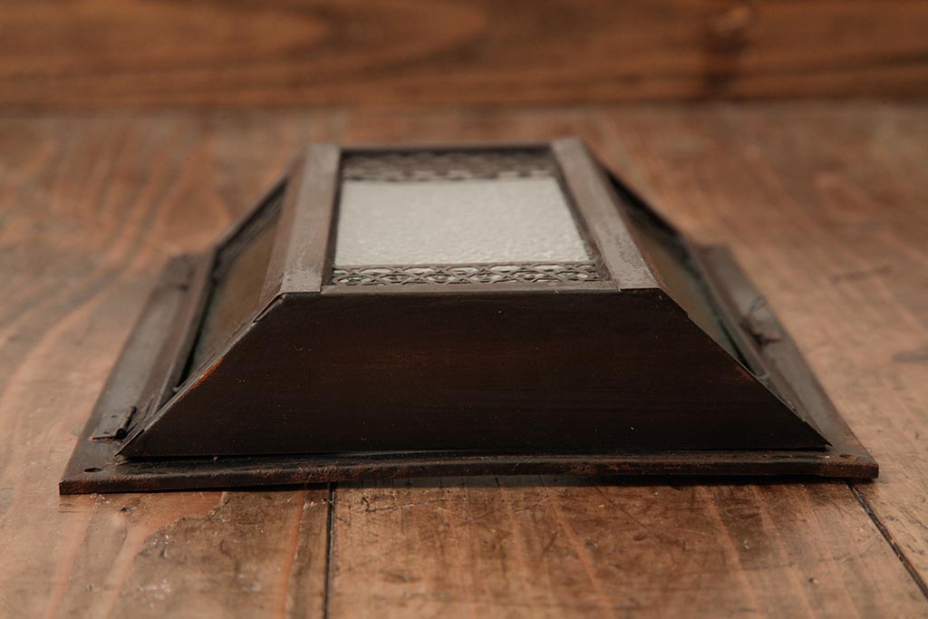 アンティーク雑貨　和製アンティーク　当時物色ガラス入り　レトロモダンな壁掛け照明カバー(ウォールランプカバー、門灯・玄関灯)(R-038225)