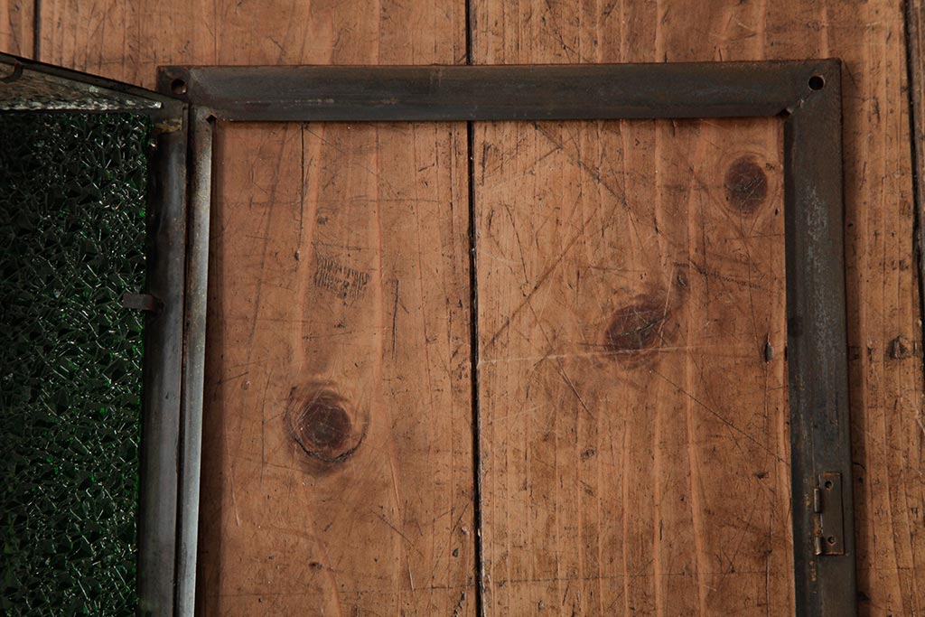 アンティーク雑貨　和製アンティーク　当時物色ガラス入り　レトロモダンな壁掛け照明カバー(ウォールランプカバー、門灯・玄関灯)(R-038225)