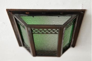 アンティーク雑貨　和製アンティーク　当時物色ガラス入り　レトロモダンな壁掛け照明カバー(ウォールランプカバー、門灯・玄関灯)(R-038226)