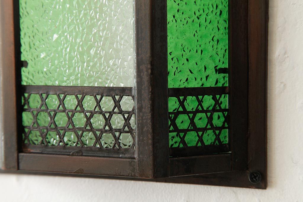 アンティーク雑貨　和製アンティーク　当時物色ガラス入り　レトロモダンな壁掛け照明カバー(ウォールランプカバー、門灯・玄関灯)(R-038226)