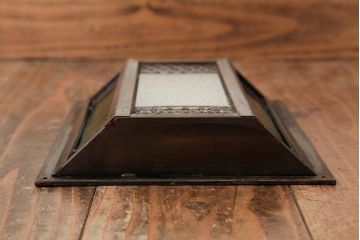 アンティーク雑貨　和製アンティーク　当時物色ガラス入り　レトロモダンな壁掛け照明カバー(ウォールランプカバー、門灯・玄関灯)(R-038226)