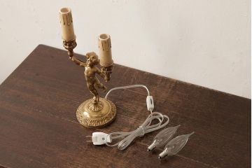 ヴィンテージ照明　フランスビンテージ　真鍮製　アンティークスタイルにおすすめのテーブルランプ(卓上ランプ、スタンドライト)(R-038228)