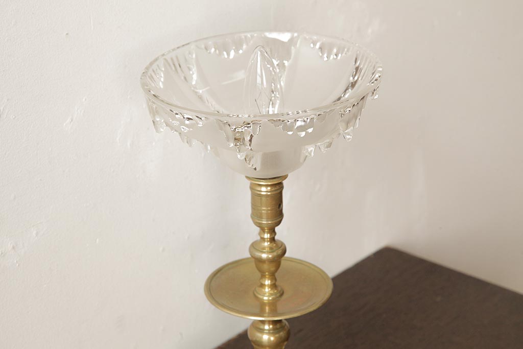 アンティーク照明　フランス　氷柱のような意匠が美しいガラスシェードのテーブルランプ(卓上ランプ、スタンドライト)(R-038230)