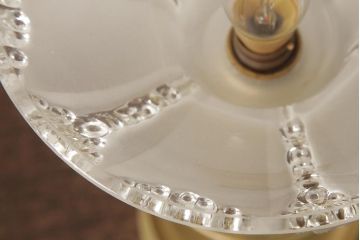 アンティーク照明　フランス　氷柱のような意匠が美しいガラスシェードのテーブルランプ(卓上ランプ、スタンドライト)(R-038230)