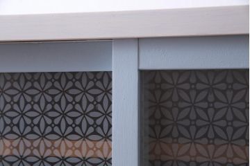 レトロ家具　ペイント　当店オリジナルガラス入り　重ねてもセパレートでも使える淡いカラーの二段重ねチェスト(引き出し)(R-038233)