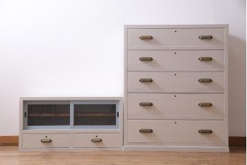 レトロ家具　ペイント　当店オリジナルガラス入り　重ねてもセパレートでも使える淡いカラーの二段重ねチェスト(引き出し)(R-038233)