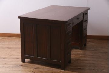 アンティーク家具　和製アンティーク　総ケヤキ材　レトロな雰囲気漂う両袖デスク(R-038235)