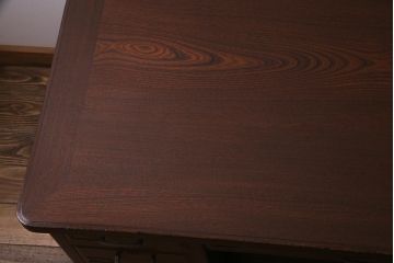 アンティーク家具　和製アンティーク　総ケヤキ材　レトロな雰囲気漂う両袖デスク(R-038235)