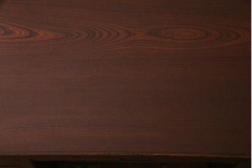 アンティーク家具　和製アンティーク　総ケヤキ材　レトロな雰囲気漂う両袖デスク(R-038235)