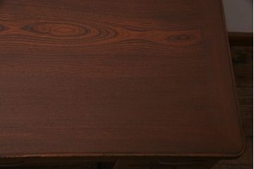 アンティーク家具　和製アンティーク　総ケヤキ材　レトロな雰囲気漂う両袖デスク(R-038235)